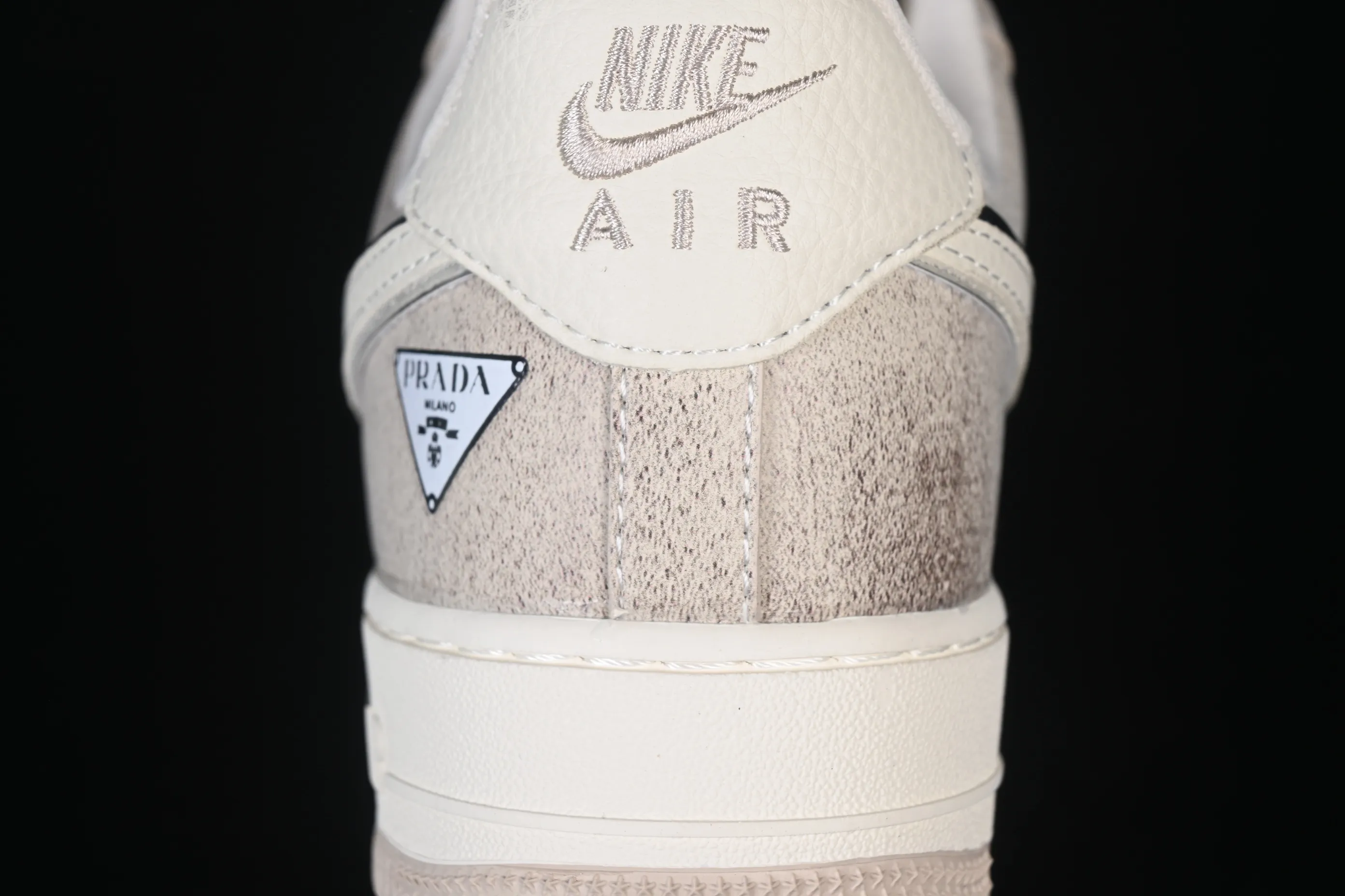 All categories Nk Air Force 1 Air Force series Nk Air Force 1 Low Air Force low top Nike Air Force 1'07 Low joint model cream gray tone Air Force 1 low top casual sneakers XL1979-129